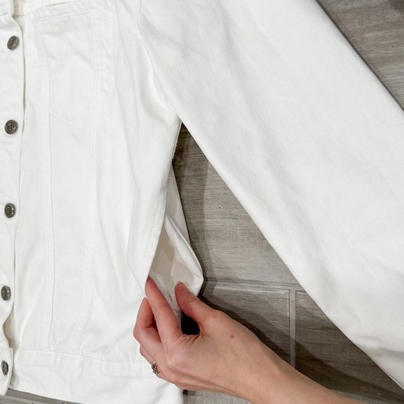 Anthropologie Pilcro Oversized Denim Jean Boyfriend Jacket in Off-White Size M - Picture 9 of 15